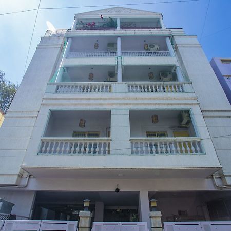 Oyo 23360 White Bricks Inn Bengaluru Zewnętrze zdjęcie